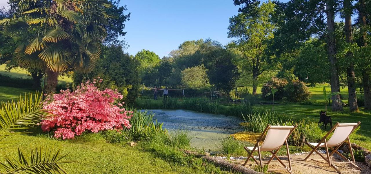 Le Vieux Moulin Gites - A Charming Stone Cottage With Garden View And Seasonal Pool Guégon Εξωτερικό φωτογραφία